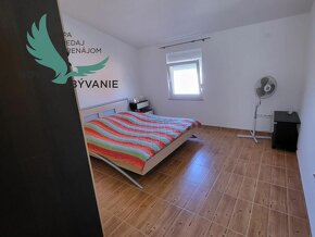 Predaj dom s garážou 2x apartmán s výhľadom na more, Chorvát - 12