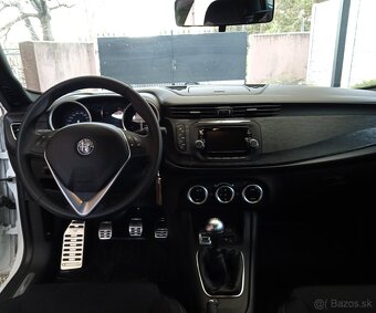 Alfa Romeo Giulietta 1.4TB Sport 88Kw r.v.2019 - 12