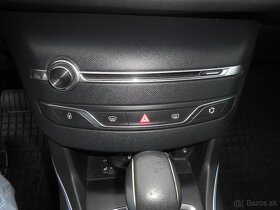 Peugeot 308 2.0 BlueHDi Allure Stop&Start A/T -AJ SPLÁTKY - 12