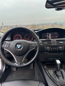 BMW 320D x-drive - 12