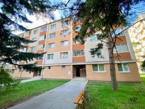 NA PREDAJ 3 IZB. BYT S LOGGIOU, 64M2, PALÁRIKOVA UL., SENICA - 12