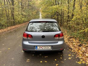 VW Golf 6 1.4TSI - R18 letné + R17 zimné + doplnky - 12