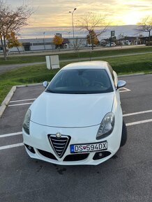 Alfa Romeo Giulietta Distinctive - 12