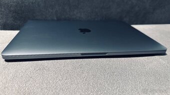 Apple Macbook Pro - 12