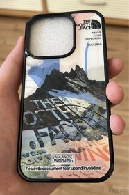 The North Face x Iphone 13Pro, 14Pro ,15Pro - 12