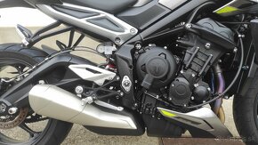 Triumph Street Triple 765 R - 6/2023 - 12