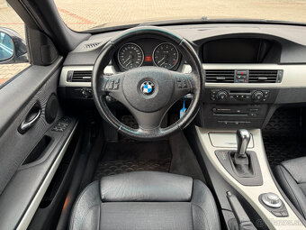 BMW Rad 3 Touring 325 xi 4x4 160KW 218PS - 12