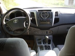 Toyota Hilux 3.0 D-4D 126Kw A/T - 12