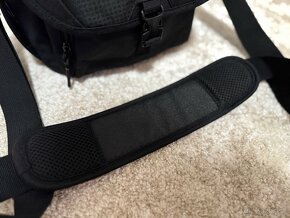 LOWEPRO NOVA 170 AW II - 12