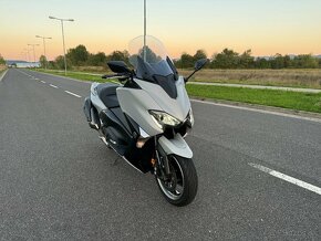 Yamaha T-Max 530 DX DPH - 12