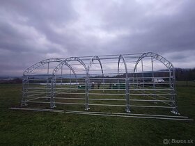 Prístrešok pre zvierata 10x10m (100m2) plachta 900g/m2 - 12