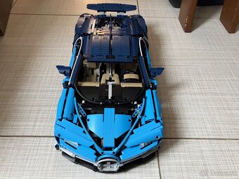 Lego Bugatti Chiron 42083 - 12