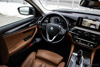 BMW Rad 5 530d xDrive A/T - 12