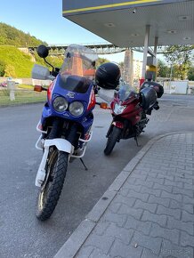 Honda Africa Twin XRV 750 RD07 - 12