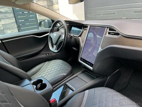 Tesla Model S 85 CSS Upgrade 2015 - 12