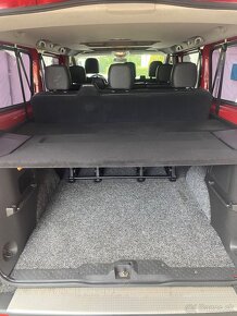 Renault Trafic Passenger - 12