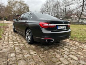 BMW 750ld xdrive - 12