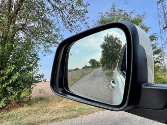 Predám Jeep Grand Cherokee 3.0 CRD 177kW - 12