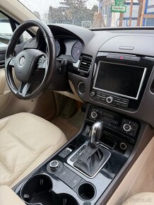 Volkswagen Touareg 3.0TDi  Bez Vzduchu - 12