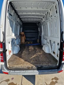 Mercedes Benz Sprinter - 12