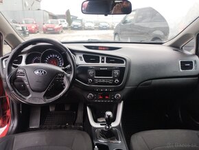 Kia Cee´d 1.6 GDi Gold - 12