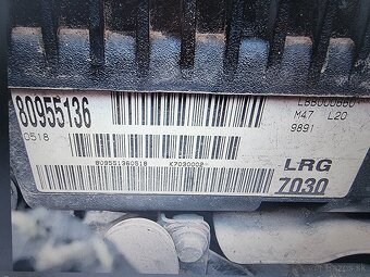 Land Rover Freelander 2,0Td4-82 KW - 12