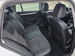 Škoda Octavia Combi 2.0 TDI M6 Elegance ACC Koža Ťažné R17 - 12