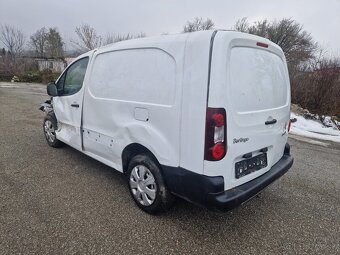 Rozpredám na náhradné diely Citroen Berlingo - 12