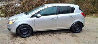 Opel corsa D hatchback - 12