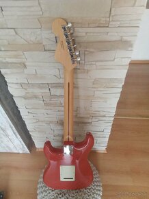 Fender American Special Stratocaster HSS MN Fiesta Red USA - 12