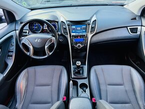 Hyundai i30 1.6Crdi max.vybava - 12