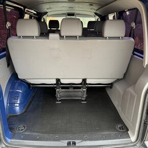 VW Transporter 2,0 TDi 103Kw 9-miestny - 12