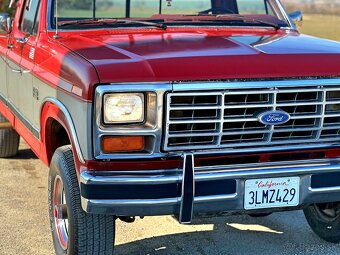 1986 Ford F150 5.0 V8 4x4 | Lariat - 12