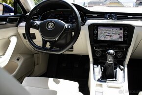 Volkswagen Passat Variant 2.0 TDI BMT Highline - 12