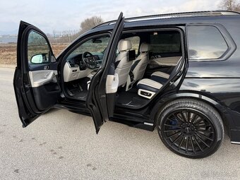 BMW X7 M50i BLACK INDIVIDUAL Plná výbava - 12