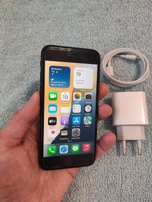 Apple iphone SE 2020 128GB Black - 12