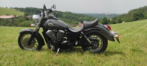 Honda Shadow VT 750 - 12