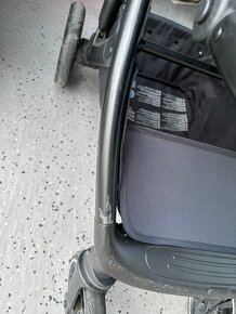 Britax Strider M - 12