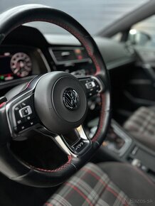 Volkswagen Golf GTI 7.5 Performance Facelift 2.0 TSI 180 kW - 12