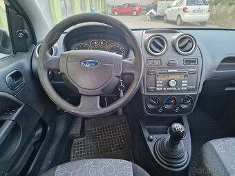 Ford Fiesta - 12