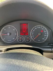 VW Golf V 1.9 tdi 4x4 - 12