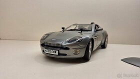 1:18 ASTON MARTIN VANQUISH 007 - 12