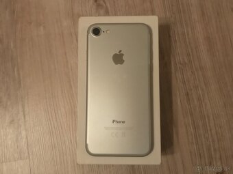 Apple iPhone 7 Silver 32GB - 12