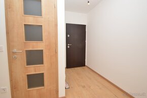 Predaj slnečný 3i byt s 143,20 m2 predzáhradkou, Rajka - 12