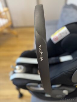 Autosedačka  Cybex Cloud Z i-size plus deep black  s bázou - 12