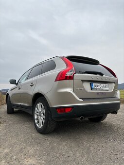 Volvo XC60 2.4 AWD - 12