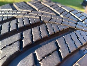 235/55 r17 zimne pneumatiky - 12