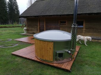 Hottub, drevený kúpací sud - 12