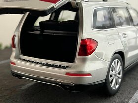 1:18 Mercedes-Benz GL-Class (X166) - NOREV - 12