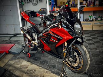 Suzuki GSXR 1000 K7 - 12